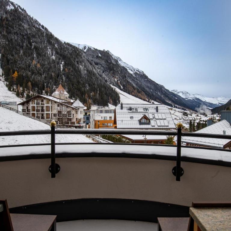 Hotel Garni Monte Bianco - Familienzimmer mit Balkon - 1