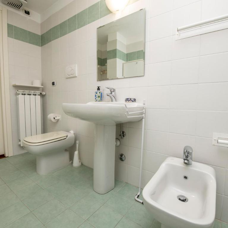 274b- Casa delle Due Baie, 10 minuti a piedi Baia del Silenzio e Centro Storico - PARCHEGGIO PRIVATO GRATIS INCLUSO - Appartamento con 1 Camera da Letto - 21