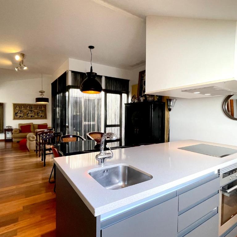 Ático en Plaza de la Constitución 3 bedrooms - Apartamento Ático - 63