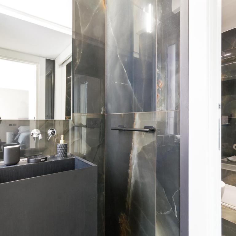 sacro cuore 36 - One-Bedroom Apartment - 11
