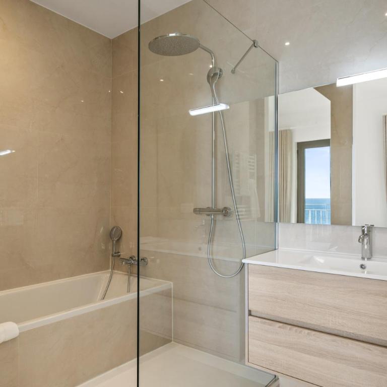 Appartement vue sur Mer aux portes de Monaco Hôtel Le Roquebrune - Appartement 2 Chambres Deluxe - 8