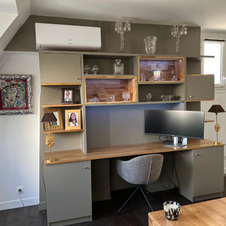 Parenthèse idéale Montorgueil loft In Paris - Apartment with Balcony - 5