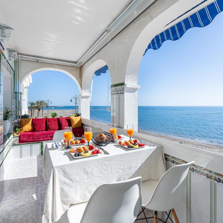 797 HOLIDAY RENTALS - Acogedor piso para 5 frente al mar - Apartment with Sea View - 1