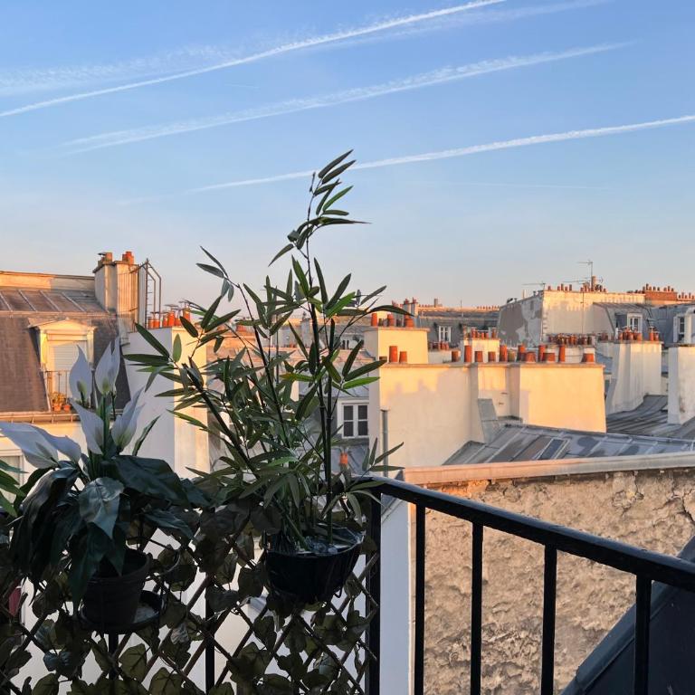 Parenthèse idéale Montorgueil loft In Paris - Apartment with Balcony - 4