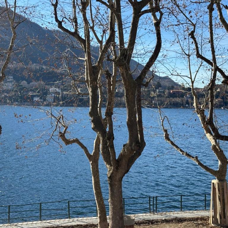 Casa al Lago - Camera Matrimoniale con Vista Lago - 11
