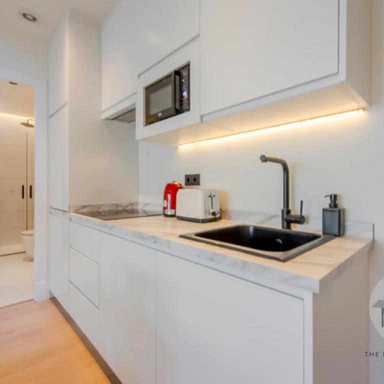Malasaña chic para 4, ven a San Bernardo 20 E3 - One-Bedroom Apartment - 11