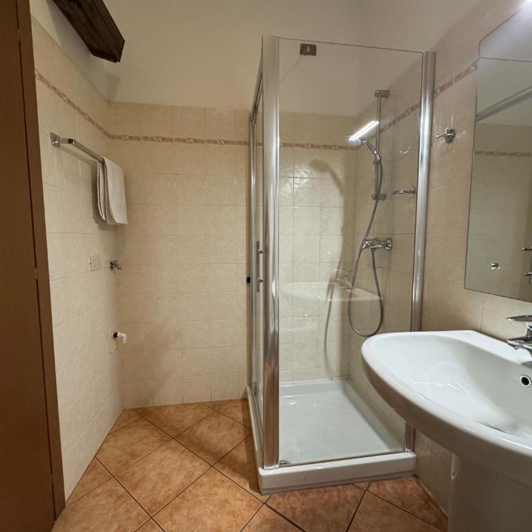 Casa al Lago - Camera Deluxe Matrimoniale/Doppia con Letti Singoli con Vista Lago - 6