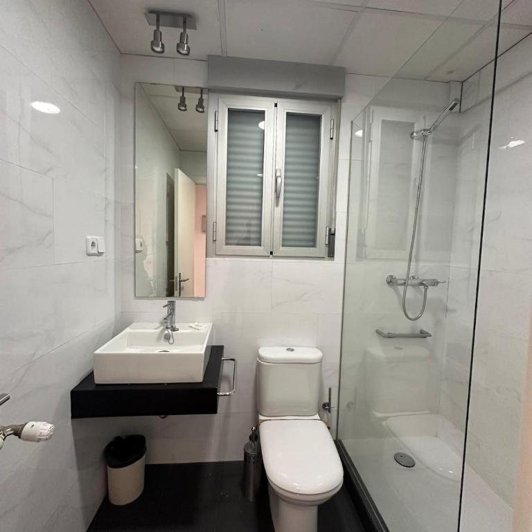 The Balboa Hideaway Seasonal - One-Bedroom Apartment - 2