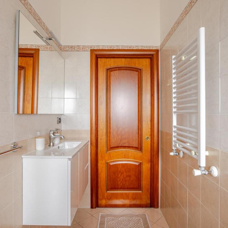 Royal Palace Capodimonte - Just a stone's throw from the city center - Three-Bedroom Apartment - 25