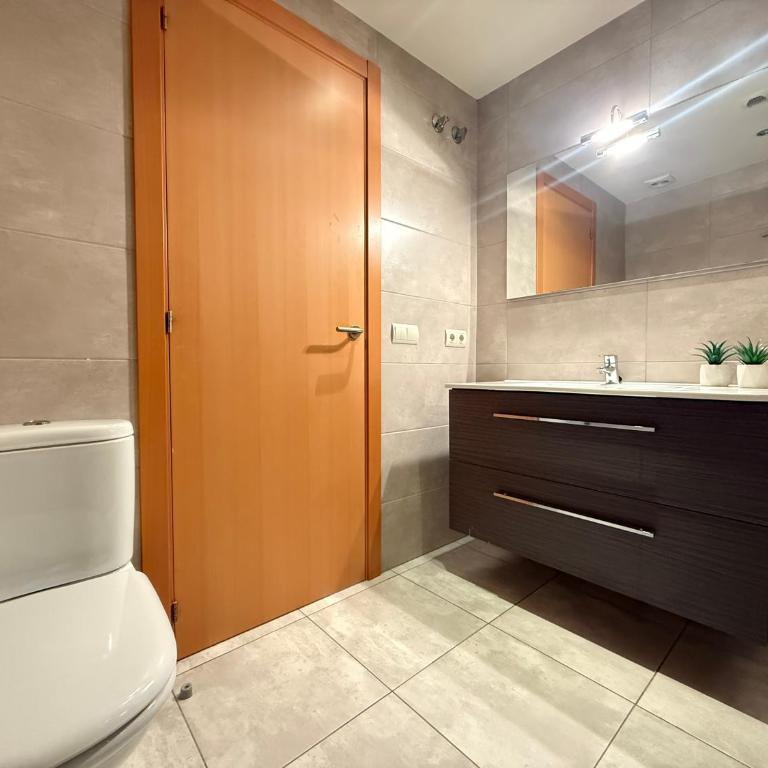 Agi Riera Ginjolers - Apartamento de 3 dormitorios (6 adultos) - 8