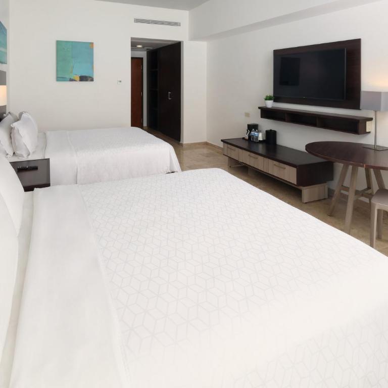 Holiday Inn Resort Mazatlan by IHG - Suite con 2 camas grandes - 5