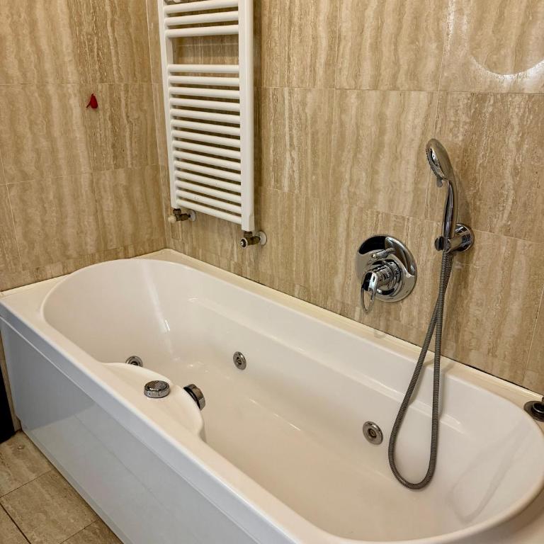 Brera Secret Nest - Appartamento Deluxe con 2 Camere da Letto e Balcone - 29