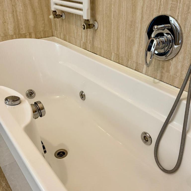 Brera Secret Nest - Appartamento Deluxe con 2 Camere da Letto e Balcone - 47