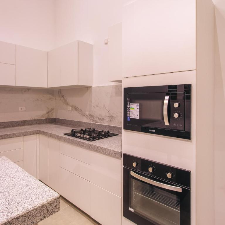 Villas Gratiam - Five-Bedroom House - 4