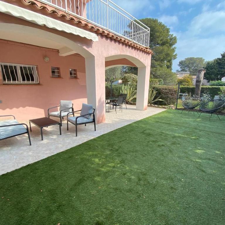 Super appartement 80m de la plage de plain pied avec 50m2 extérieur - One-Bedroom Apartment - 4