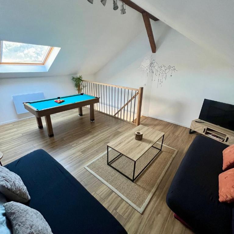 Grand apt La Bresse 6 a 8 pers centre et pistes proches - Two-Bedroom House - 1