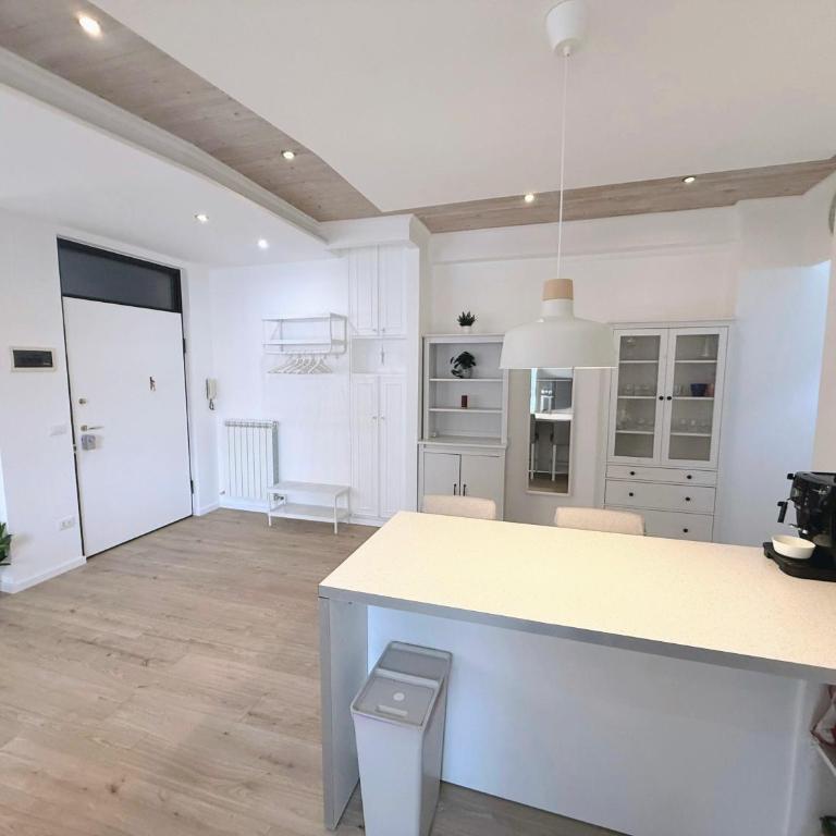 Casa Ploy - Bright and modern, between the beach and the city center - Two-Bedroom Apartment - 5