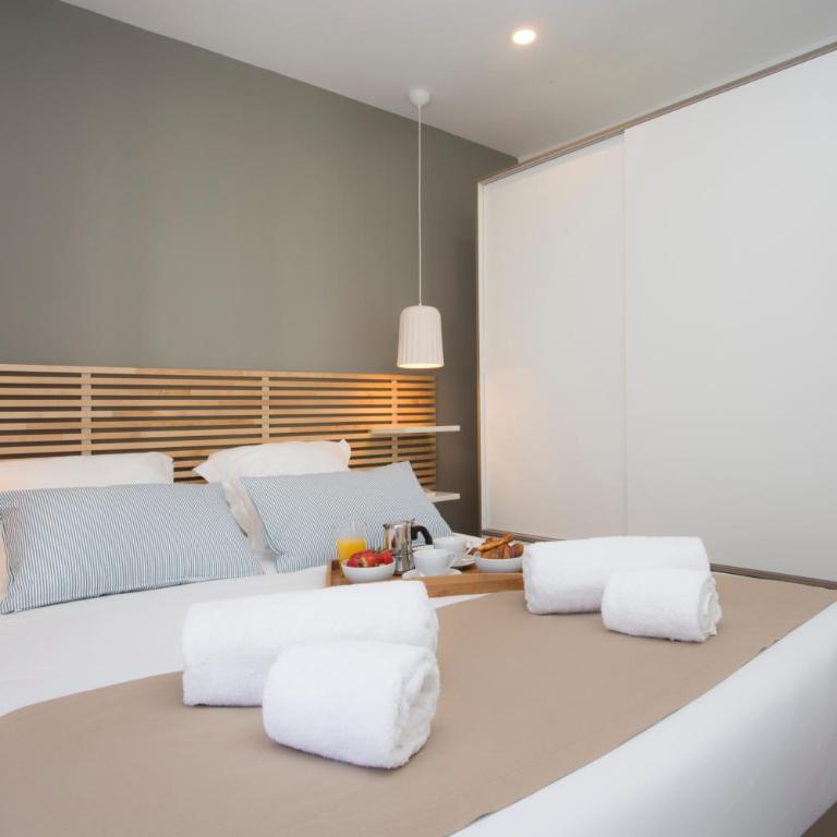 SingularStays Mercado Central - Three-Bedroom Apartment - Penthouse - 5