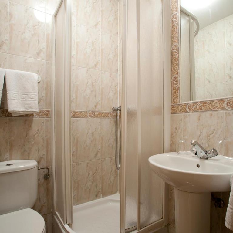 Hostal Zabala - Chambre Simple avec Salle de Bains Privative - 10