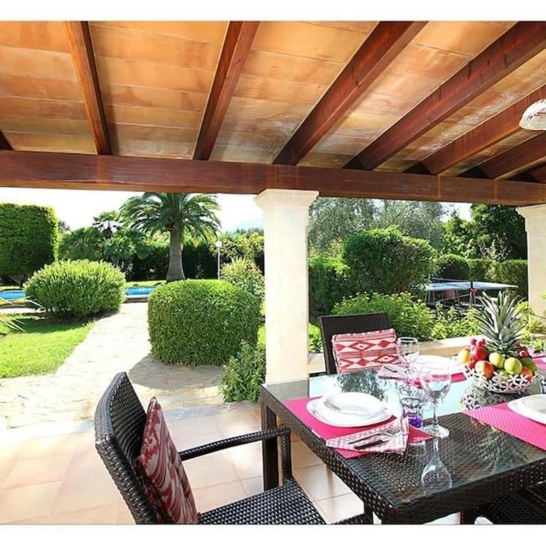 Two-bedroom house with country views by Renthousing - Villa con piscina privada - 14