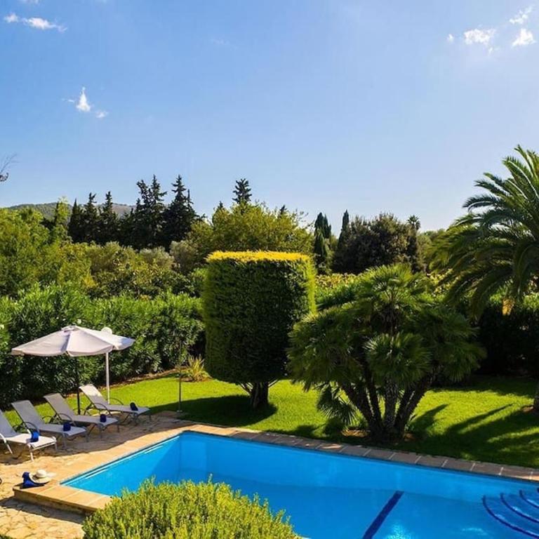 Two-bedroom house with country views by Renthousing - Villa con piscina privada - 5