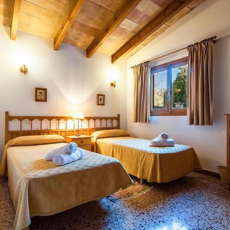 Two-bedroom house with country views by Renthousing - Villa con piscina privada - 26