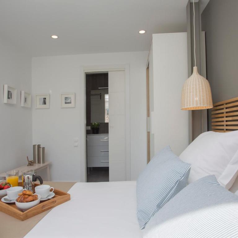 SingularStays Mercado Central - Two-Bedroom Apartment - Penthouse - 3