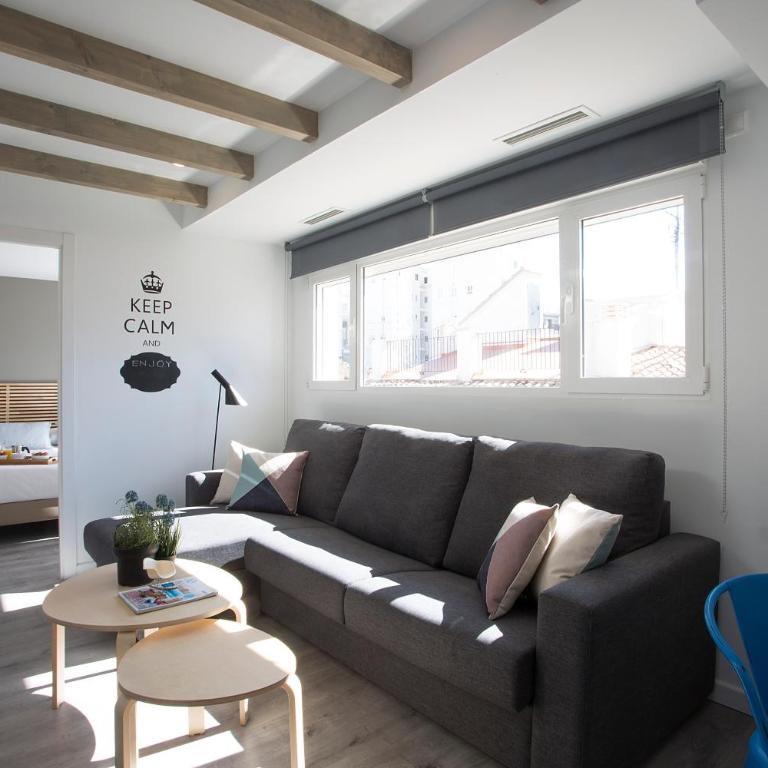 SingularStays Mercado Central - Two-Bedroom Apartment - Penthouse - 7