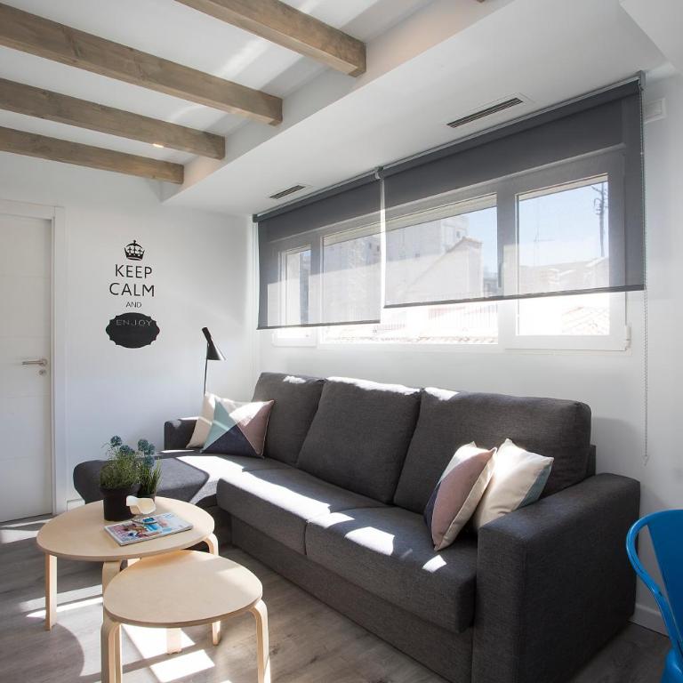 SingularStays Mercado Central - Two-Bedroom Apartment - Penthouse - 8