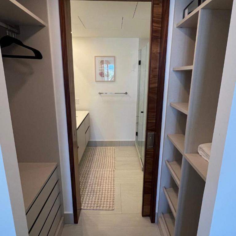Exclusive and luxurious condo - Apartamento de 3 dormitorios - 35