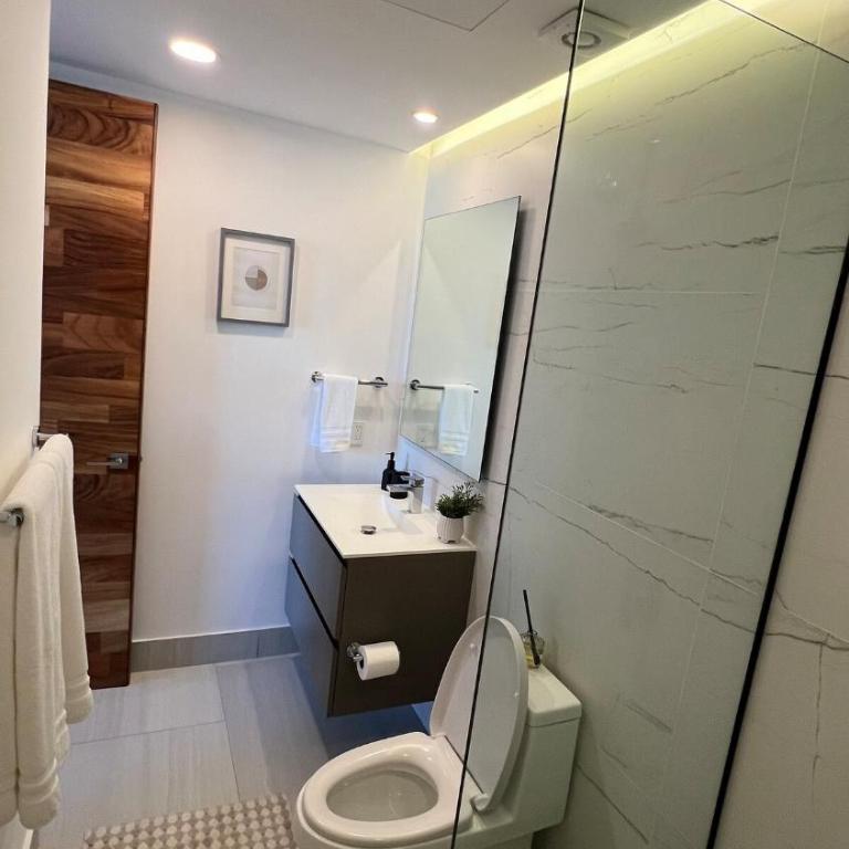 Exclusive and luxurious condo - Apartamento de 3 dormitorios - 42
