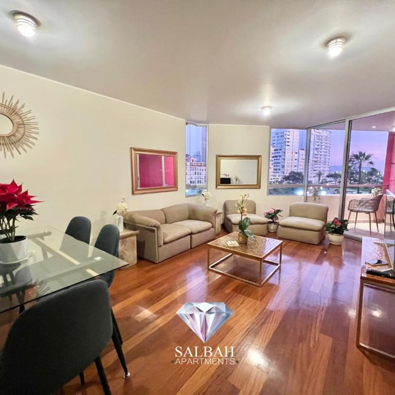 Miraflores Luxury 5 - Three-Bedroom Apartment - 22