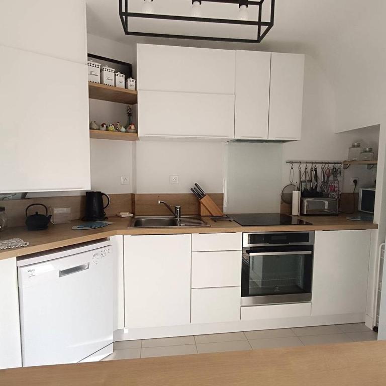 Bel appartement 4 pers avec parking et WIFI au centre-ville de Perros-Guirec - FR-1-368-454 - Apartment - 3