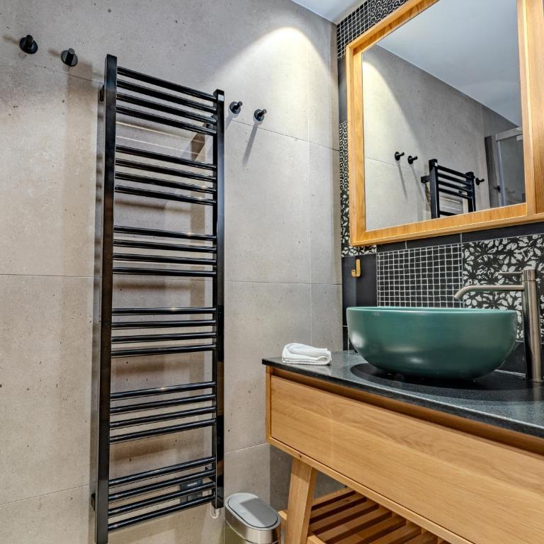 Luxueux Appartement Chalet à Méribel avec Jacuzzi - FR-1-613-134 - Appartement - 10