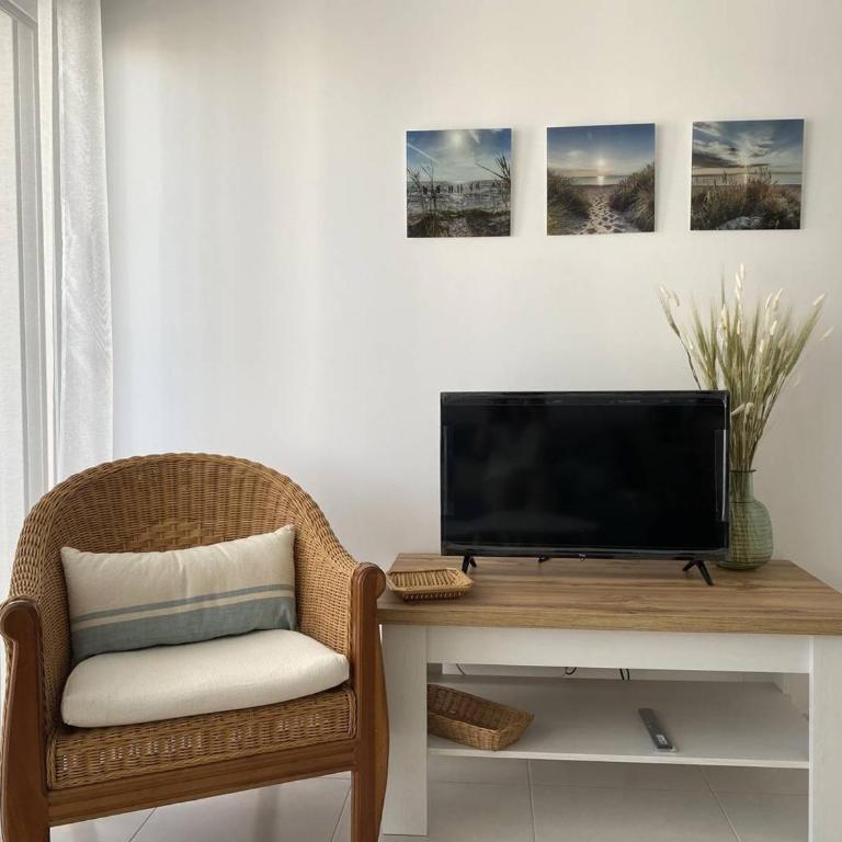 Royan T2 2* avec Balcon et Parking à 250m de la Plage - FR-1-738-37 - Apartment - 6