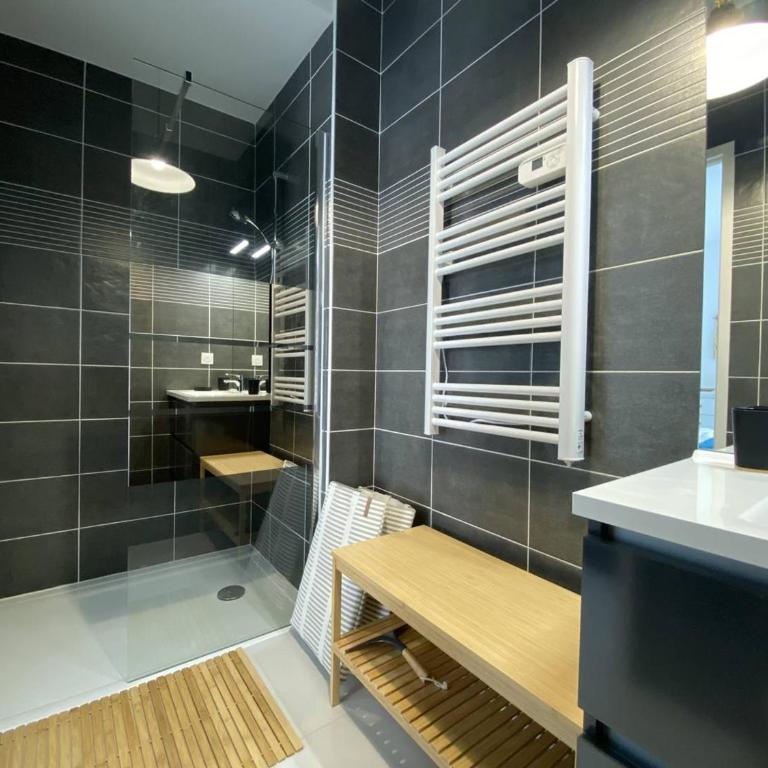 Royan T2 2* avec Balcon et Parking à 250m de la Plage - FR-1-738-37 - Apartment - 16