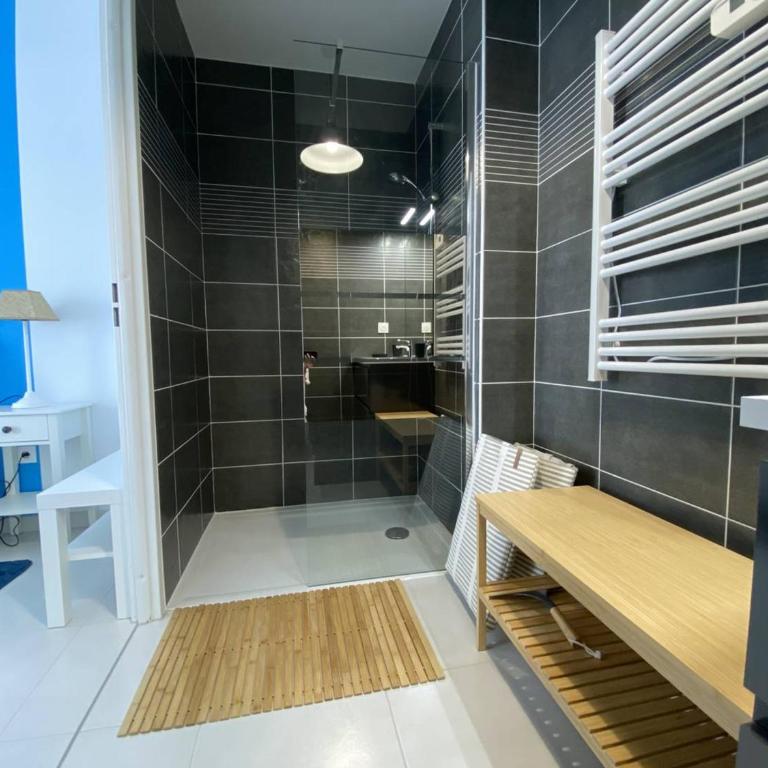 Royan T2 2* avec Balcon et Parking à 250m de la Plage - FR-1-738-37 - Apartment - 17