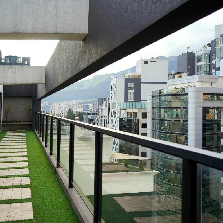 Moderno departamento en el mejor sector de Quito - One-Bedroom Apartment - 24