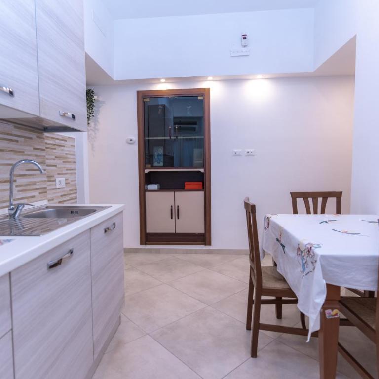 Casa Arco - Appartamento con 1 Camera da Letto - 3