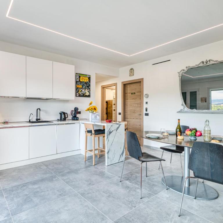 Gemma Marina near Villa Grock Museum - Happy Rentals - Appartamento con Terrazza - 4