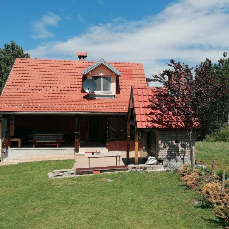 Planinska kuća Mitrović - Apartman s 2 Spavaće Sobe sa Balkonom i Terasom - 28