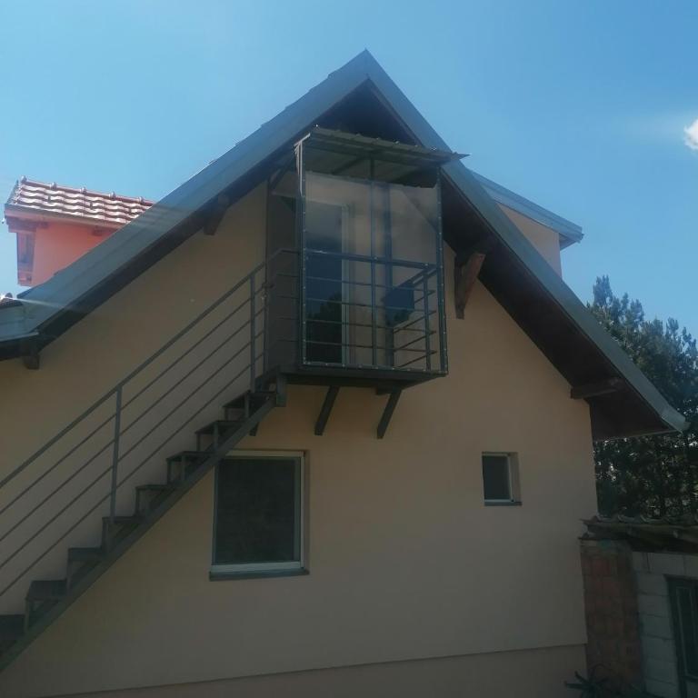 Planinska kuća Mitrović - Apartman s 2 Spavaće Sobe sa Balkonom i Terasom - 15