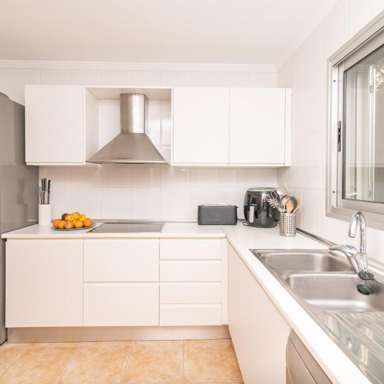 Solar 198 Bonaire by Sealand Villas - Villa - 16
