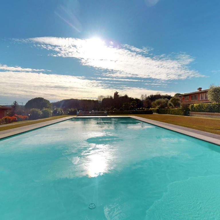 Gardasole family pool, wi-fi, private garden Garda Pleasure By Bookinggardalake - Apartment mit Gartenblick - 1