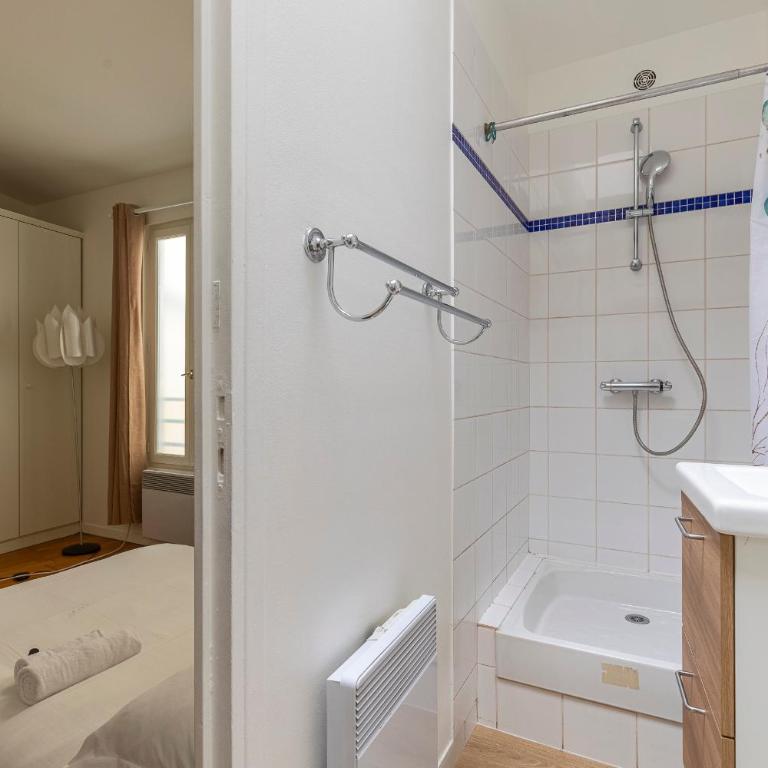 Le Paris Secret - 2 Prs - Louvre - Paris - One-Bedroom Apartment - 8