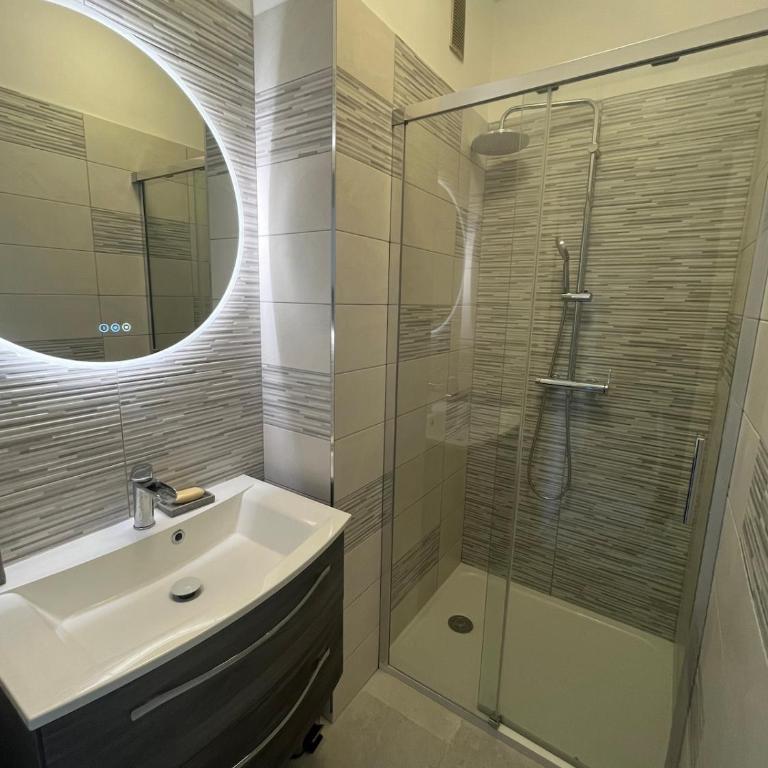 Beautiful Apartment Pool & Garage See View - Appartement 2 Chambres - 7