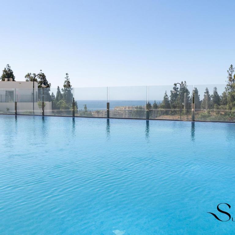 Luxury 2 Bedroom Apartment, Pools, Sauna, Gym & More - Apartamento Deluxe de 2 dormitorios con vistas al jardín - 2