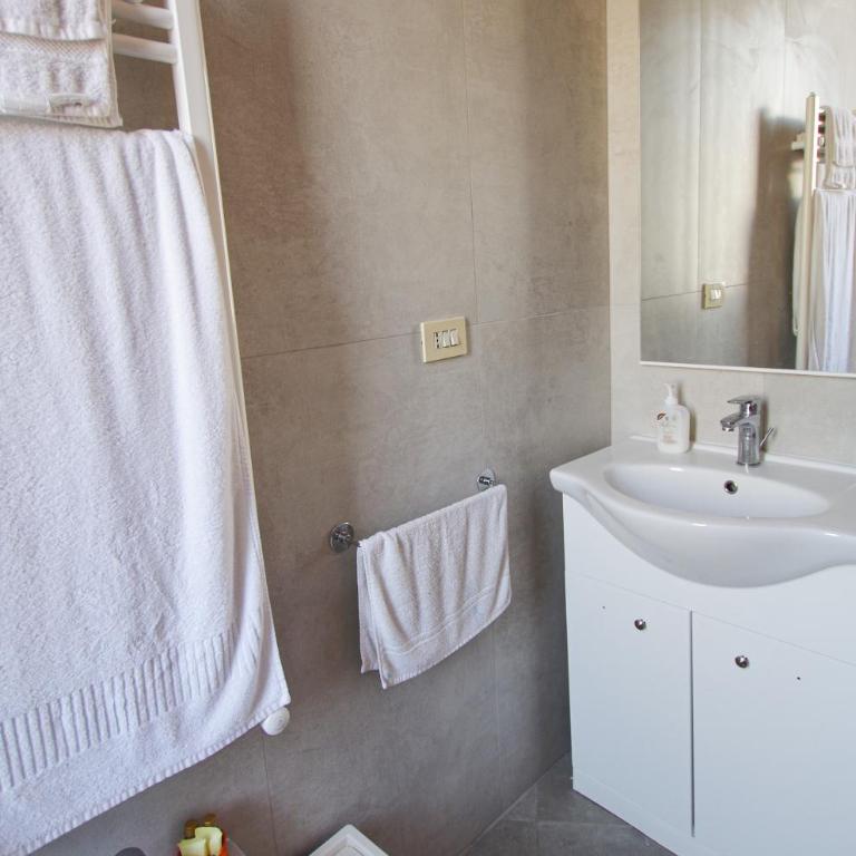Old Bakery Rome GuestHouse - Suite Deluxe con Vasca Idromassaggio - 11