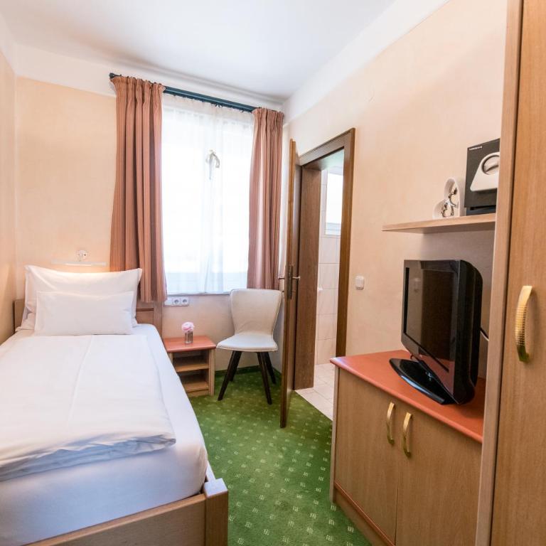 Die WUNDER s Ferienpension - Kleines Einzelzimmer von 9 m2 - 1