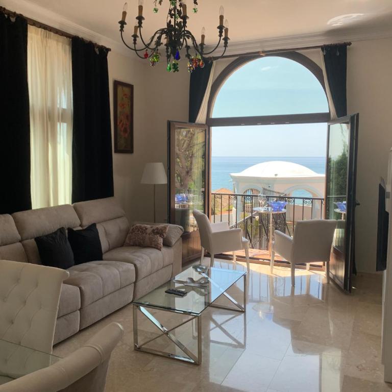 Mansion Apartment With Sea Views - Apartamento de 2 dormitorios con balcón y vistas al mar - 14